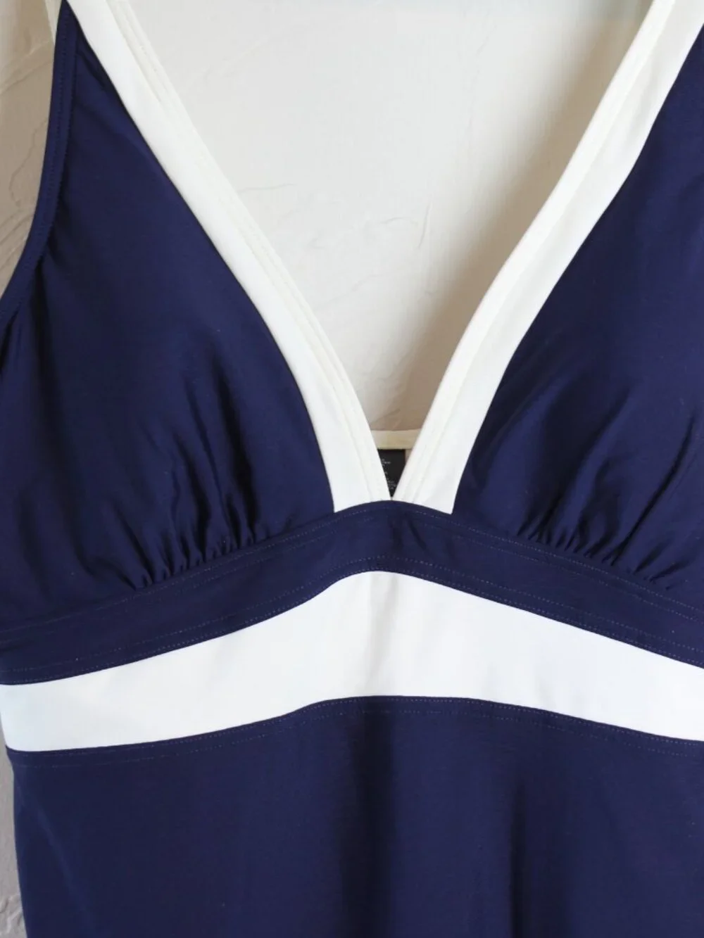 DKNY Compression Fit Tummy Control One Piece Swimsuit Navy Blue White Sz 8 NWT - Picture 5 of 7